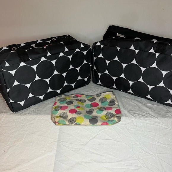 Thirty One - Lot Of 6 - 2 medium utility totes + 2 tops & 1 zipper & 1 cosmetic - Picture 2 of 12